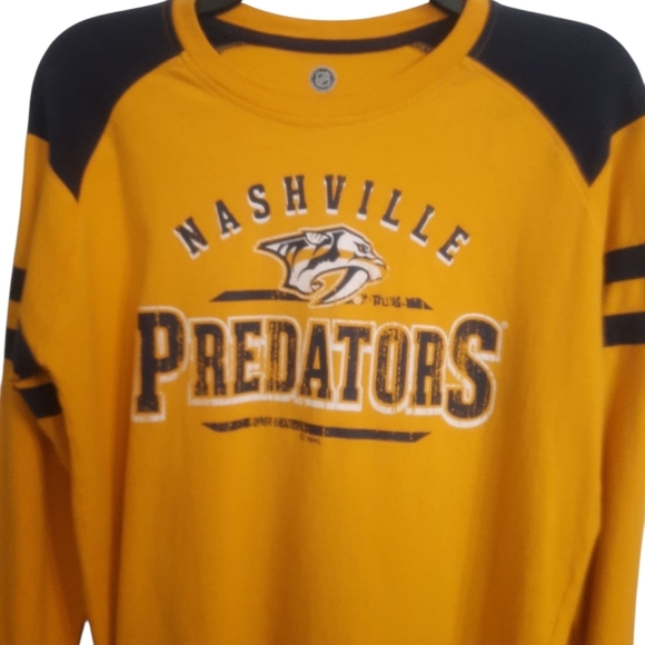 NHL Gold and Black Apparel Med Nashville Predators - Picture 3 of 8